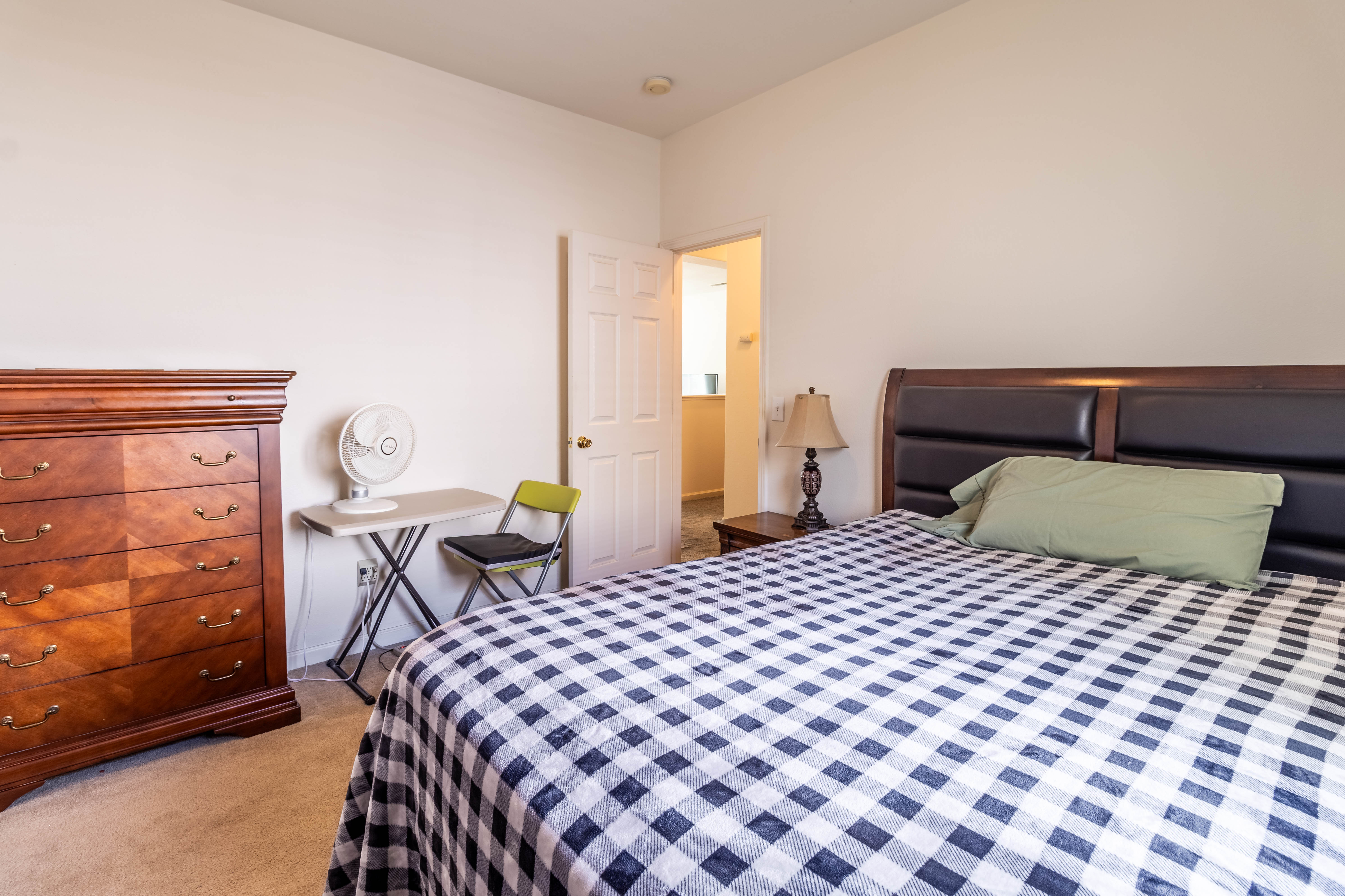 Bedroom 2 - Angle 2